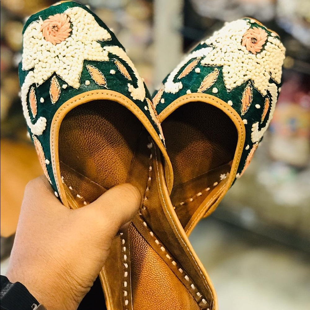 Indian Pakistani punjabi jutti (shoes)